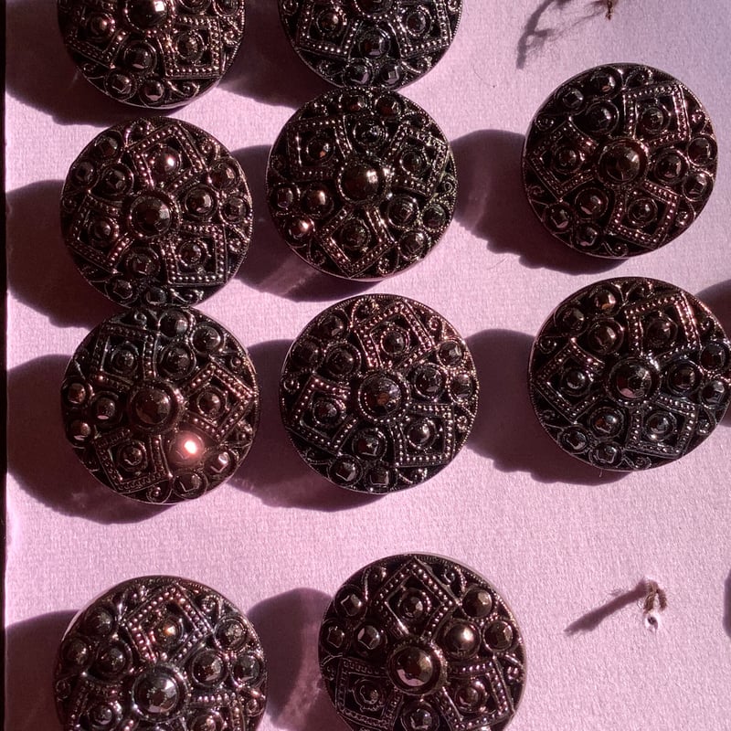 アンティーク　ガラスボタン　１９〜２０世紀　オーストリア・チェコスロバキア製 アンティーク ガラスボタン 19〜20世紀 オーストリア