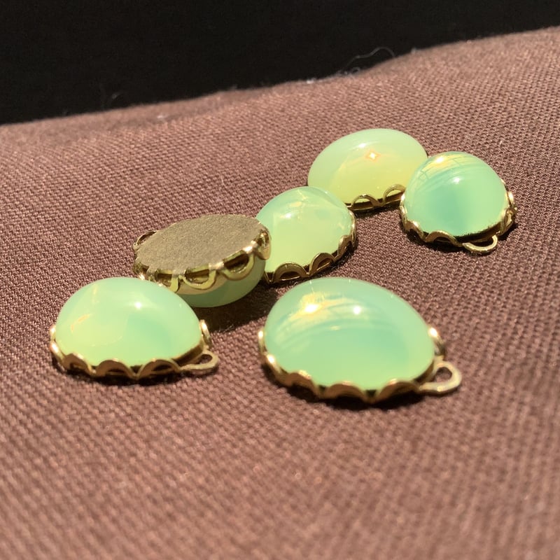 ウランガラスパーツ14x10 チェコガラス カボションセッティング