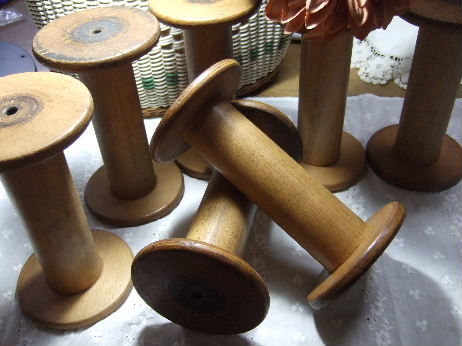 レトロな木の糸巻き w-106 | Ivy