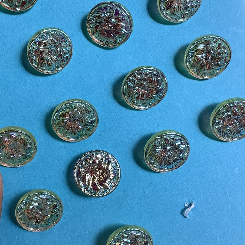 ウランガラス直径14mm チェコガラスボタン f-1664 | Ivy