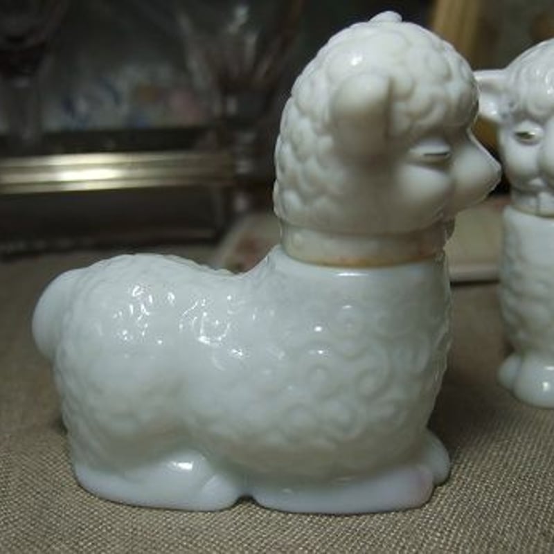 AVONひつじの香水瓶 b-130 | Ivy