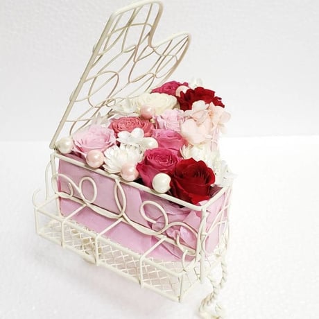 M003 プリザーブドフラワー/ピアノの花器：ピンク系の花