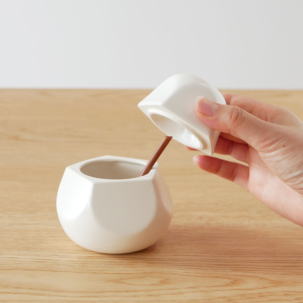 poire シュガーポット | ttyokzk ceramic design WEBSHOP poire シュガーポット | ttyokzk ceramic design WEBSHOP