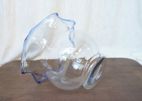 フリルの美しい金魚鉢(大)