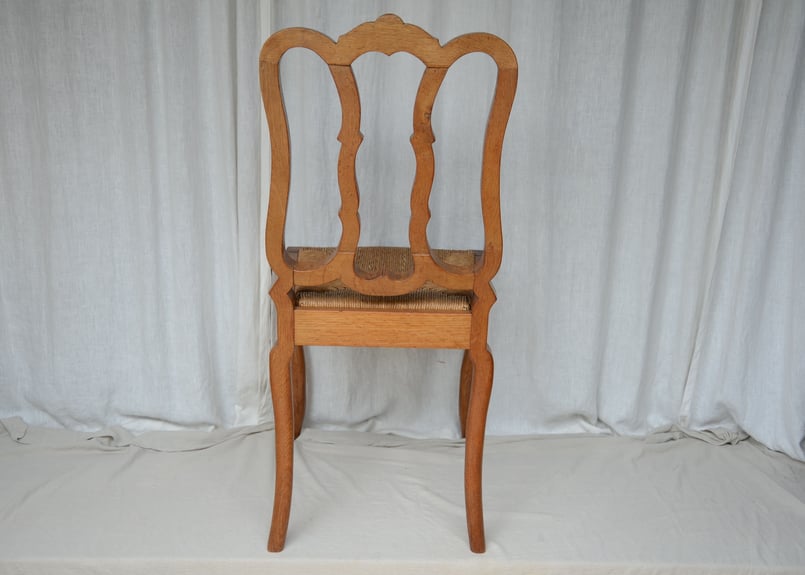 Nixie Tube　座面が鋲で打たれてるアンティークチェアー Nixie Tube様専用 座面が鋲で打たれてるアンティークチェアー