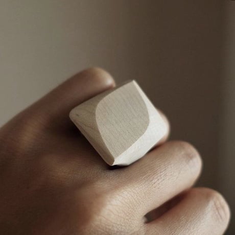 kibi    Leaf ring