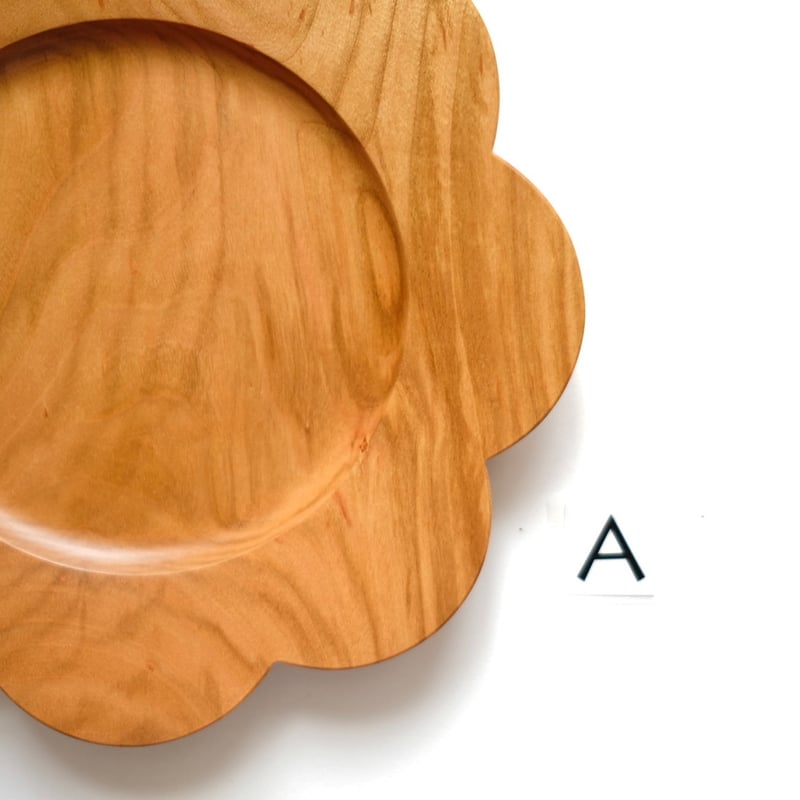 木彫り　花と孔雀　アプリコットプレート 木彫り 花と孔雀 アプリコットプレート Catalog Image Viewer