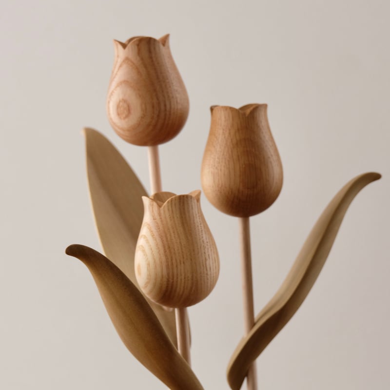 置物 Uri チューリップ 色違い ウォールナット | 大石浩介