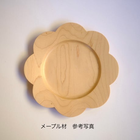 スカラッププレート