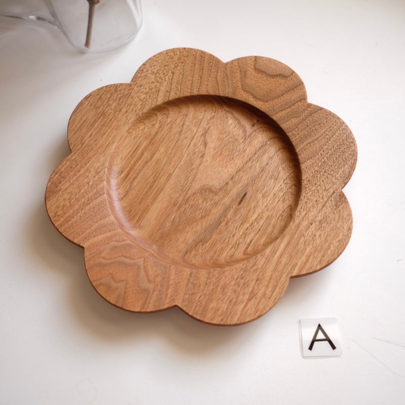 個別スカラッププレート【トチ・クルミ・カエデ材】 | 大石浩介