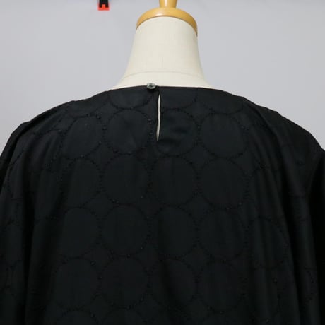 tumugu: ツムグ コットン　サークル刺繍　ワンピース