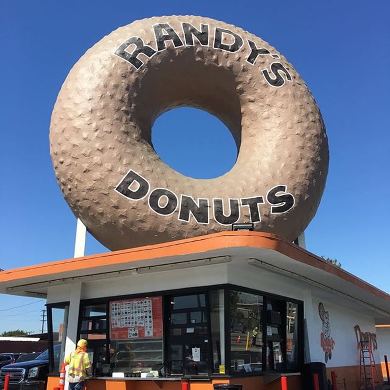 アメリカ発】RANDY'S DONUTS (ランディーズドーナツ) - White T-Sh