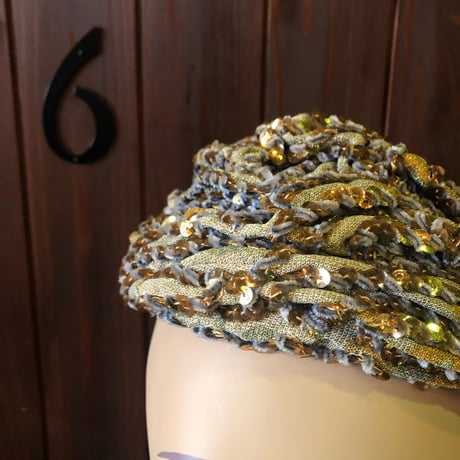 60'S GOLD HEAD DRESS [S-0468]