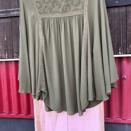CROCHET FLARE SLEEVE BLOUSE [S-2846]