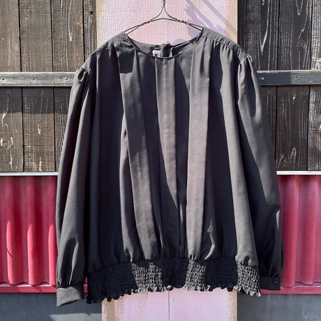 TUCK DESIGN PULLOVER BLOUSE [S-4906]