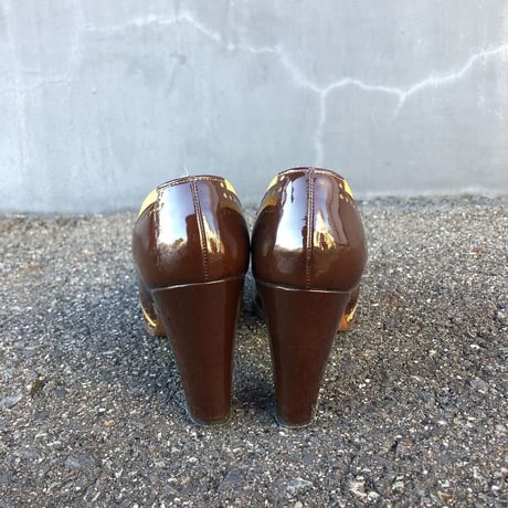 Vintage WING TIP DESIGN PUMPS 23.0cm [S-4162]