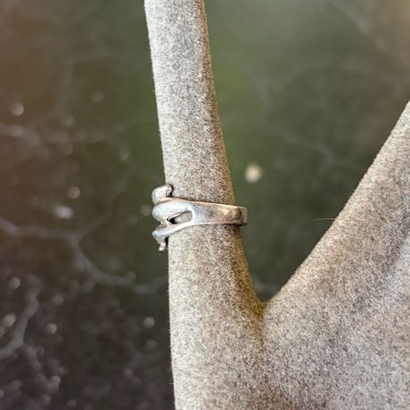 SILVER 925 DOLPHIN MOTIF RING [S-4298]