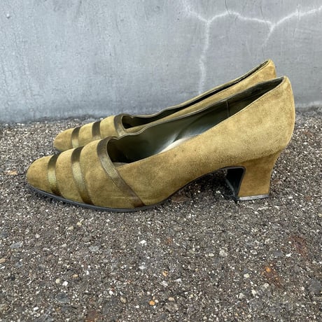 RIBBON DESIGN SUEDE PUMPS 25.5㎝ [S-4267]