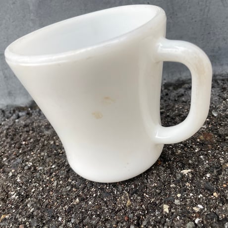 VINTAGE "HEAT PROOF" MILK GLASS MUG [J-147]
