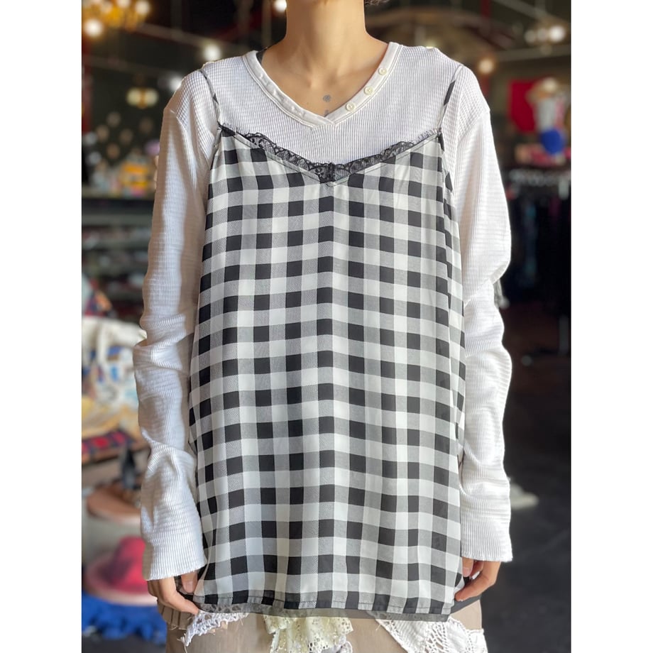 68e37ab03097d721bf8c8f29