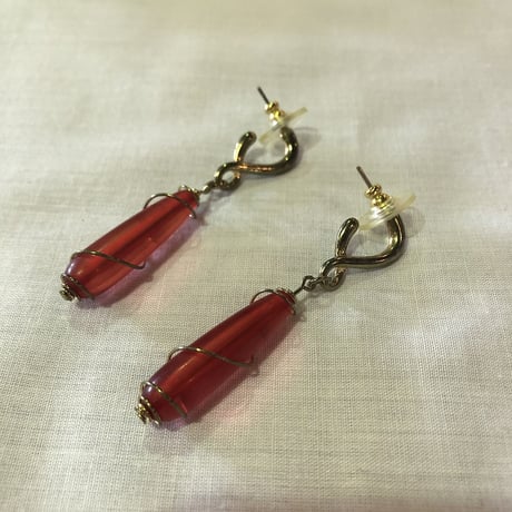 GOLD×CLEAR RED DESIGN PIERCE [S-2070]