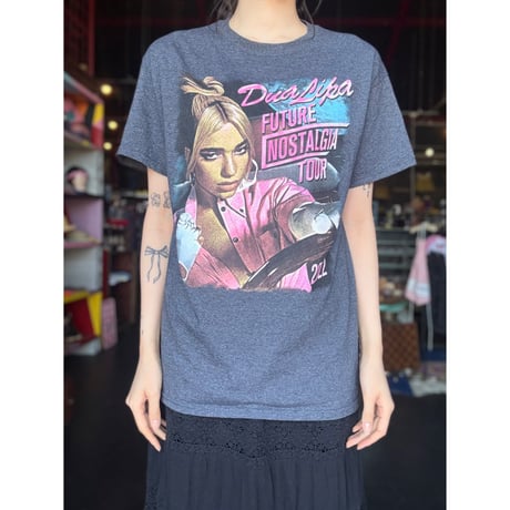 DUA LIPA TEE [S-4013]