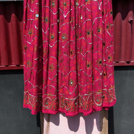 INDIA EMBROIDERY LONG SKIRT [S-1819]