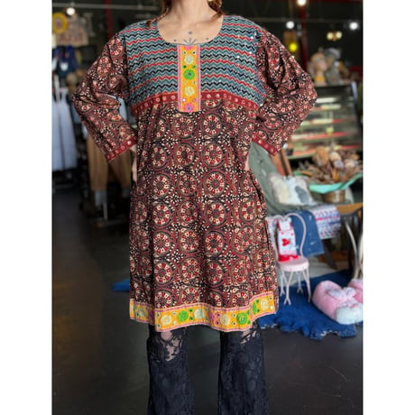 INDIA EMBROIDERY DRESS [S-3818]