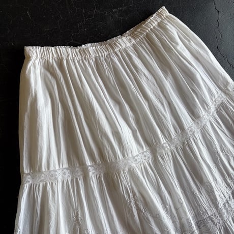 EMBROIDERY INDIA COTTON SKIRT [S-3769]