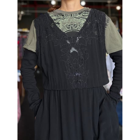 80'S EMBROIDERY DESIGN DRESS [S-3074]
