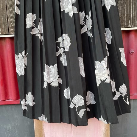 FLOWER PRINT PLEATS SKIRT [S-4177]