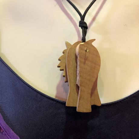 LION MOTIF WOOD NECKLACE [HP-0924]