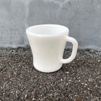 VINTAGE "HEAT PROOF" MILK GLASS MUG [J-147]