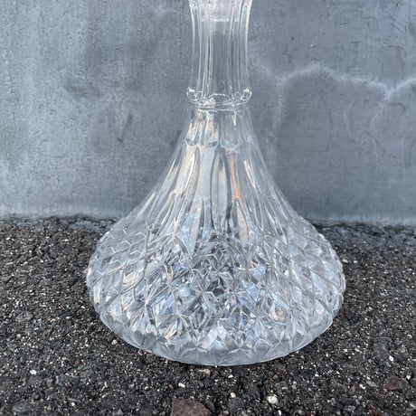 Vintage CLEAR CUT DESIGN LARGE DECANTER GLASS [J-039]