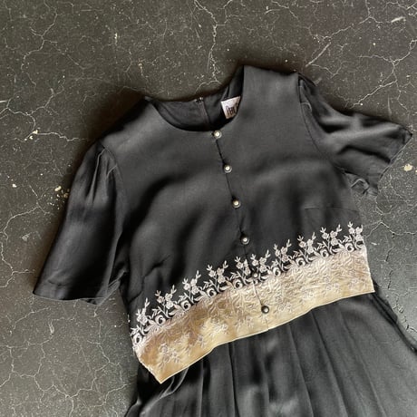 LAYERED DESIGN DRESS [S-3361]