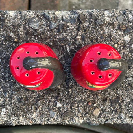 VINTAGE "FEZ HAT" SALT&PEPPER [J-235]
