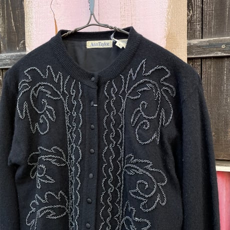 BEADS EMBROIDERY KNIT CARDIGAN [S-5966]