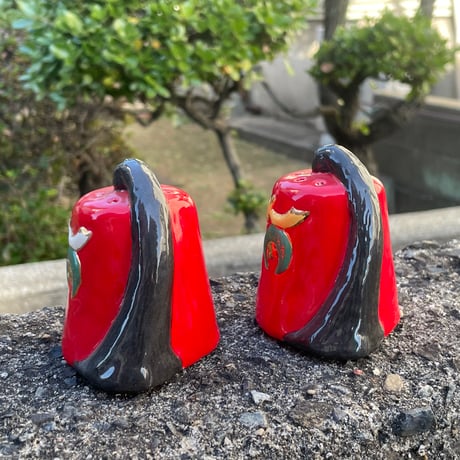 VINTAGE "FEZ HAT" SALT&PEPPER [J-235]