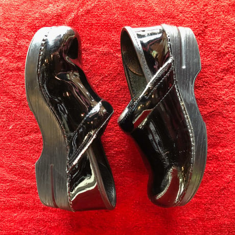 dansko ENAMEL SABOT 22.5cm [S-3349]