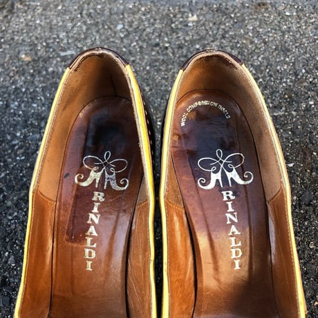 Vintage WING TIP DESIGN PUMPS 23.0cm [S-4162]