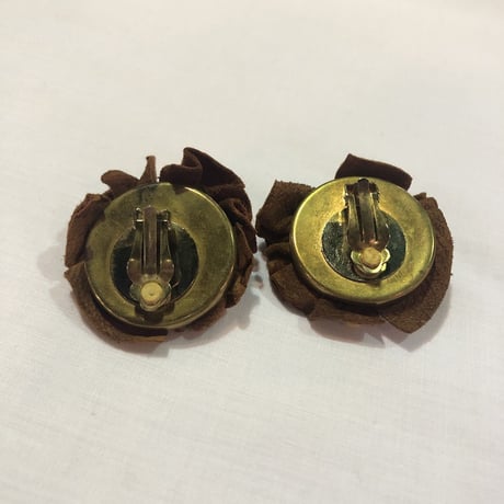 LEATHER DESIGN EARRING [S-2143]
