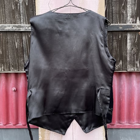 FLOWER EMBROIDERY VELOUR VEST [S-4520]