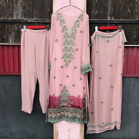 INDIA EMBROIDERY SET UP [S-3126]