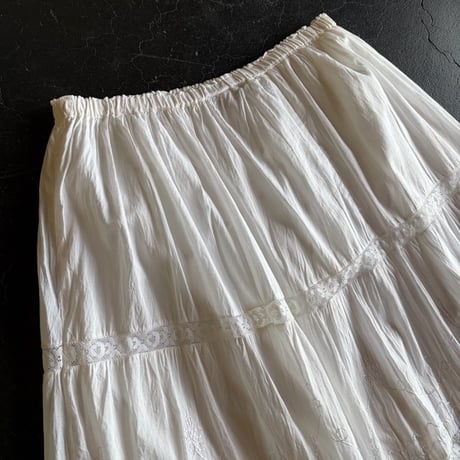 EMBROIDERY INDIA COTTON SKIRT [S-3769]