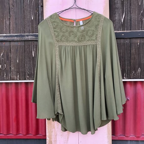 CROCHET FLARE SLEEVE BLOUSE [S-2846]