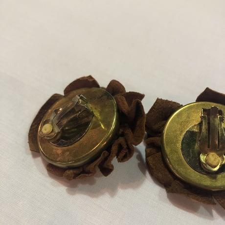LEATHER DESIGN EARRING [S-2143]