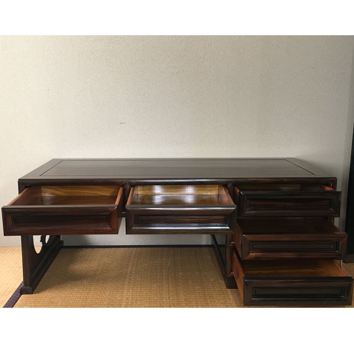 黒檀アンティーク机　韓国作家 IMG_9645fds.jpeg