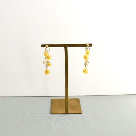ミモザピアス