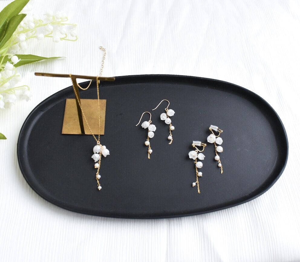 すずらん×淡水パールピアス 14kgf | Coloring