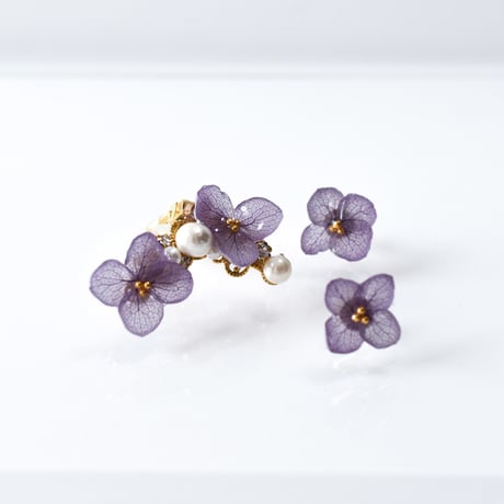 あじさいイヤーカフ＋ピアス（藤色）